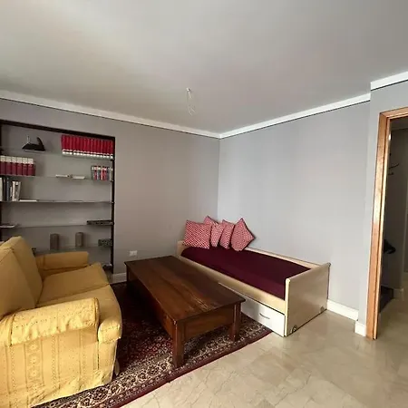 Apartment Elegante Abitazione In Centro Storico Relax E Natura